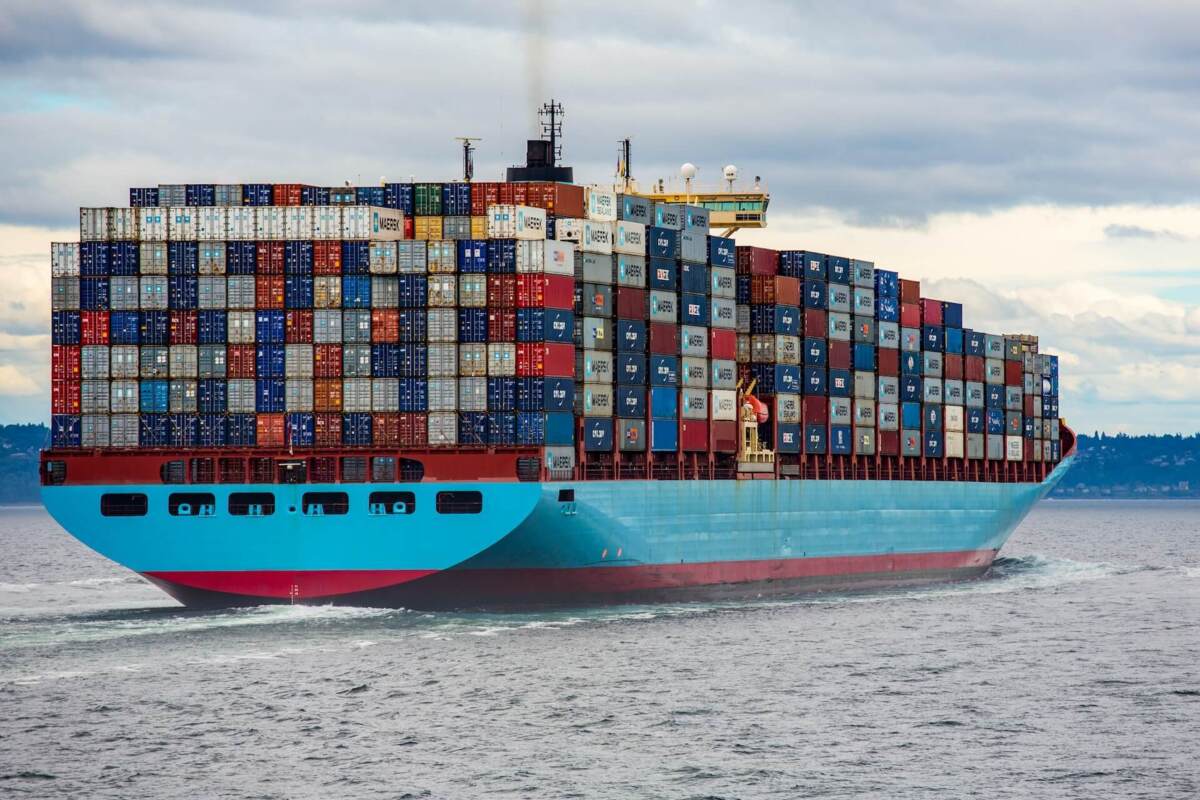 Hoeveel containers passen op een containerschip?